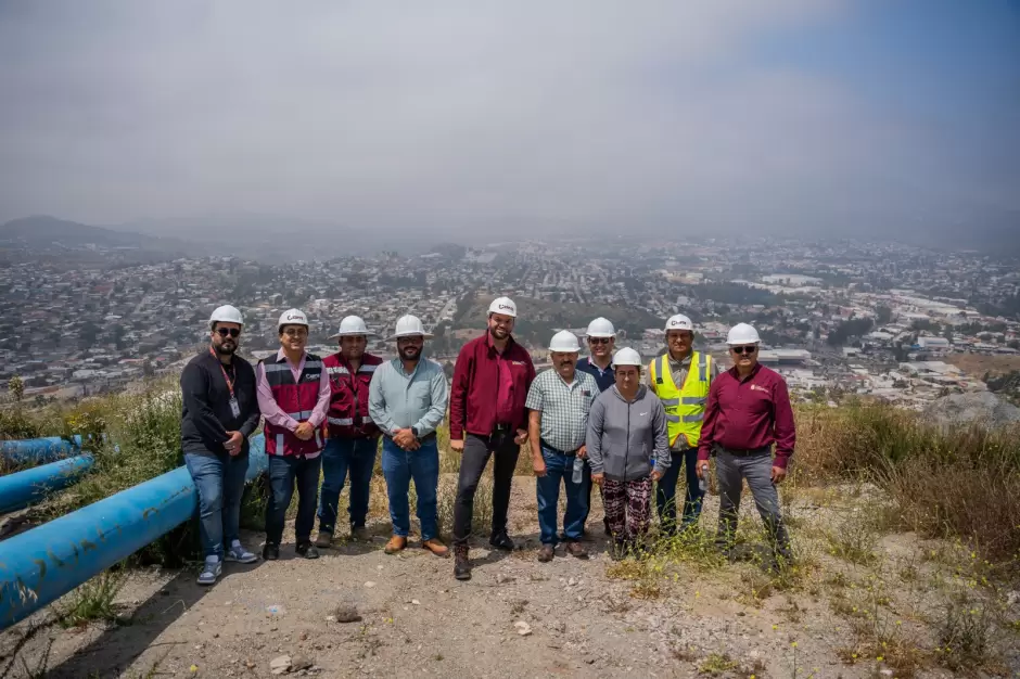 Obra de lnea de conduccin en potabilizadora La Nopalera