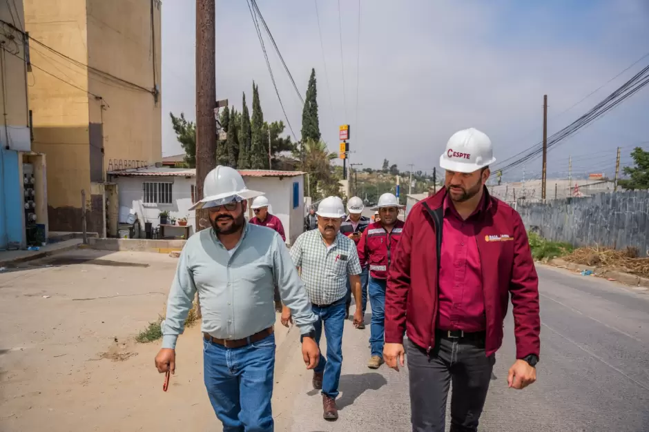 Obra de lnea de conduccin en potabilizadora La Nopalera