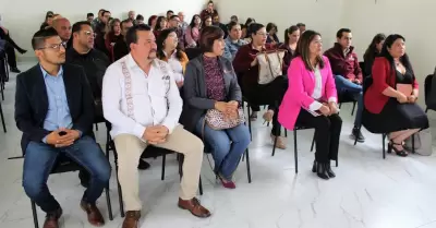 Realizan autoridades de la Secretar�a de Educaci�n gira de trabajo en San Quint�