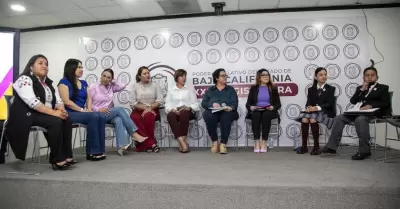 Ocho estudiantes de nivel primaria representaron a la infancia bajacaliforniana 