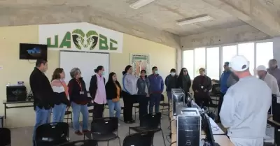 Tesis a alumnos privados de la libertad