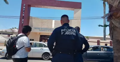 Elementos de seguridad acudieron al Cbtis 37