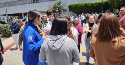 Evacuados por la amenaza de bomba en el IMSS