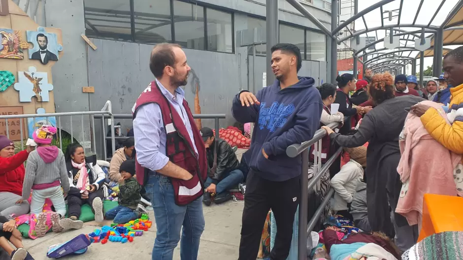 Campamento de migrantes a las puertas de la garita de San Ysidro