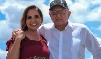 AMLO acompaado de la gobernadora de Quintana Roo, Mara Lezama