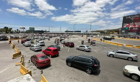 Cruces en vehculo a EU por garita de San Ysidro