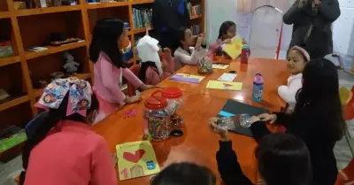 Capacitan a personal bibliotecario para el taller de verano "Mis vacaciones en l