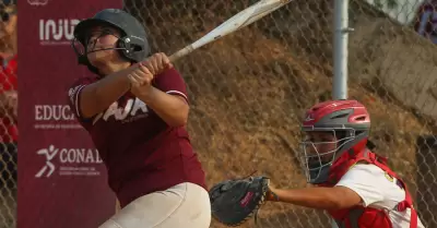 Softbol juvenil mayor