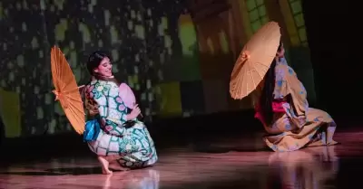 Presenta CEART Tecate "Boy's Love" de la compa��a bajo la l�pida