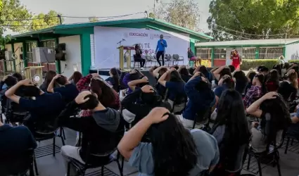 Lleva Secretar�a de Educaci�n campa�a 'Si te drogas Te Da�as' a estudiantes del 