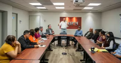 Realiza director de CESPTE reunin de seguimiento con vecinos