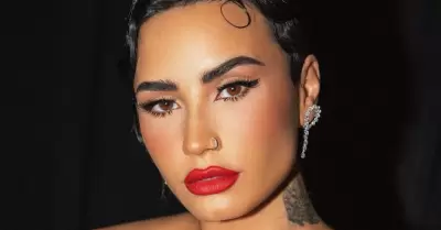 Demi Lovato quiere que se refieran a ella como mujer.