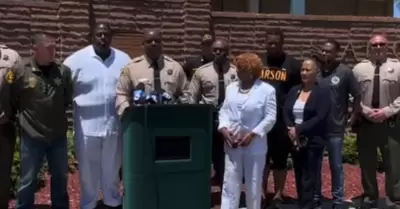 Conferencia de prensa de autoridades del condado de Los Angeles