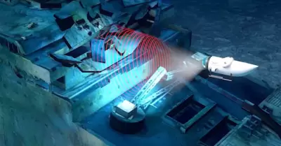 Submarino tur�stico en restos de Titanic