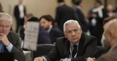 Presenta BC innovador financiamiento sustentable a obra h�drica en Cumbre Mundia