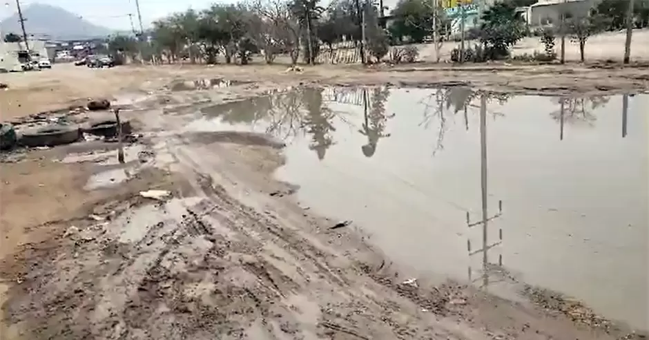 Derrame de agua negras en Ejido Ojo de Agua