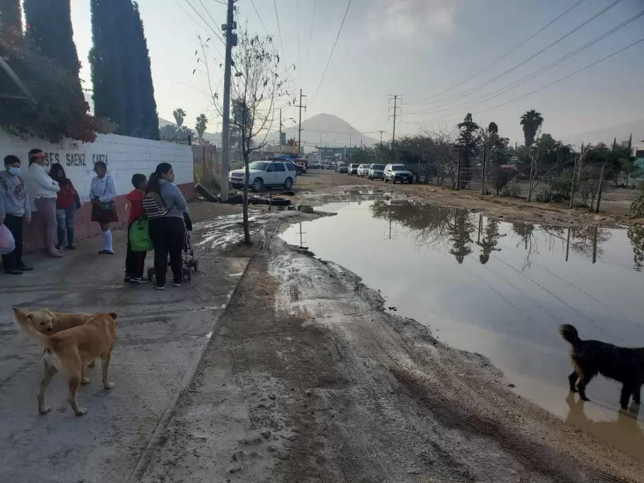 Derrame de agua negras en Ejido Ojo de Agua