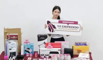 Emprendedores con entrega de apoyos