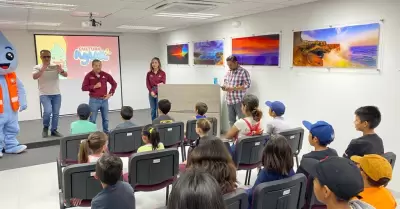 Recorren ni�os y ni�as de CAVIM el museo del agua de CESPM en el Centro Hist�ric