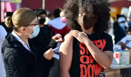 Promueve ISSSTECALI medidas preventivas para una juventud plena