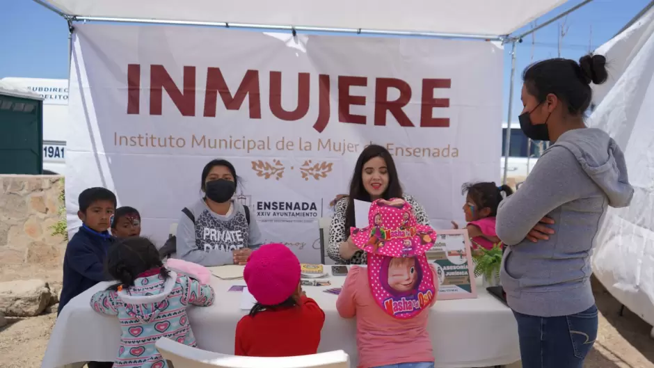 Jornada "Con el corazn por delante" en la comunidad de San Carlos, en Maneadero