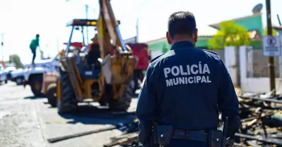 Reconstruirn hogar de compaero tras incendio