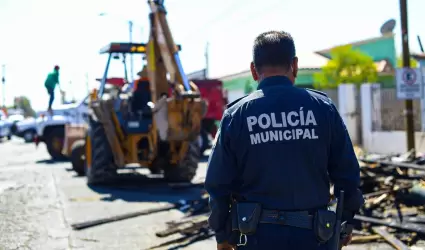 Reconstruirn hogar de compaero tras incendio