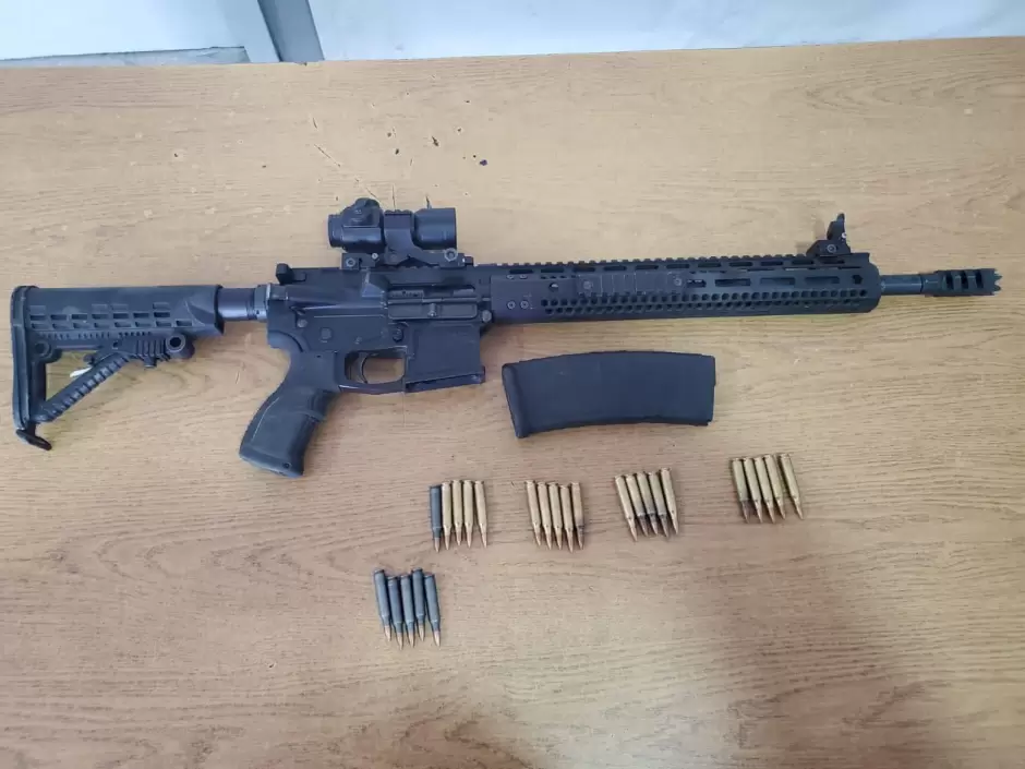 Detenido con fusil de asalto