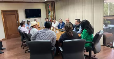 Luego de la liberacin de Centro Cvico, Catalino Zavala, la alcaldesa Norma Bus