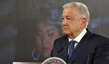 AMLO recomienda como "rola buena, buena", "Te mereces un amor", de Vivir Quintan