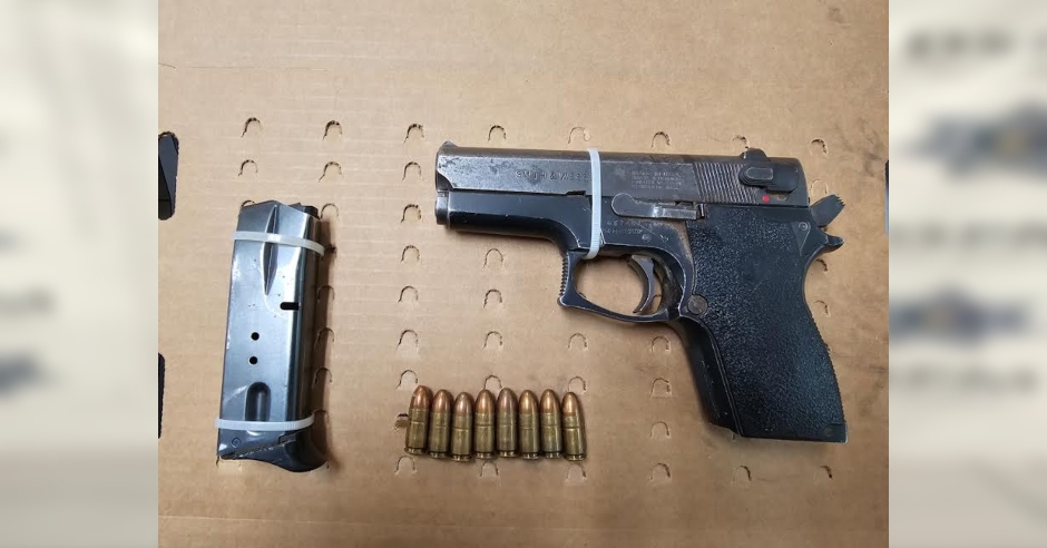 Policías neutralizan amenaza con arma de fuego y detienen a agresor ...