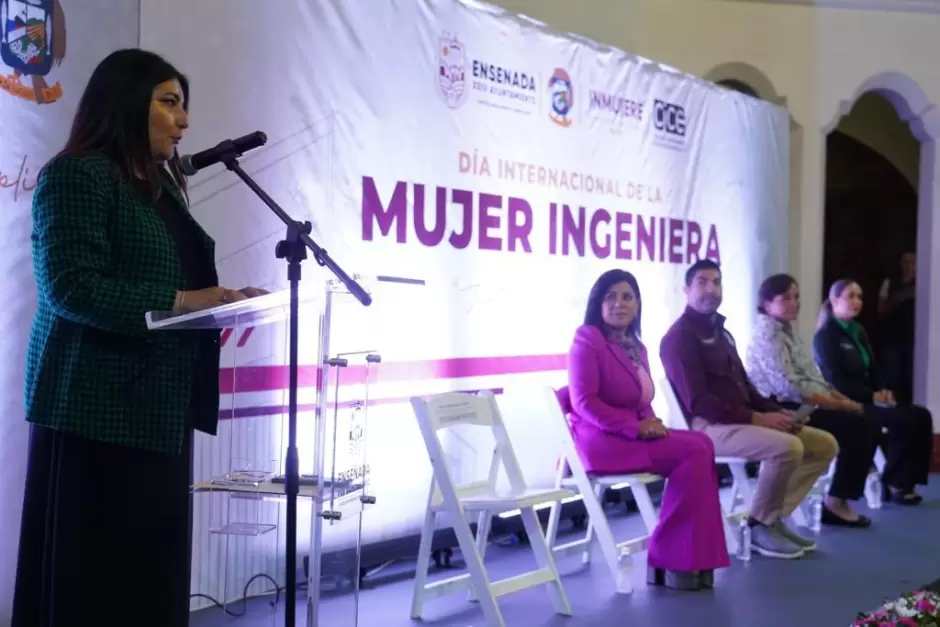 Da Internacional de la Mujer en la Ingeniera