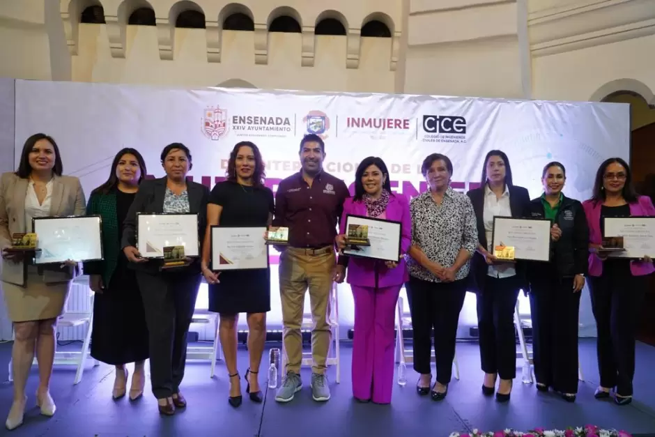 Da Internacional de la Mujer en la Ingeniera