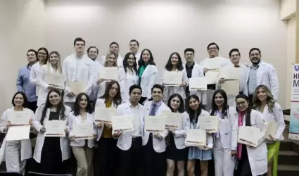 Egresan 25 nuevos m�dicos del Hospital General de Mexicali