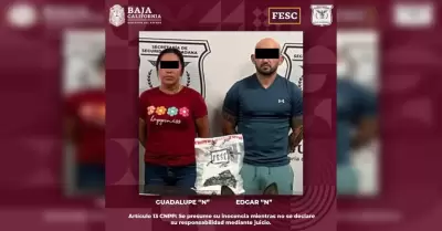 Detenidos por posesin de metanfetamina
&emsp;