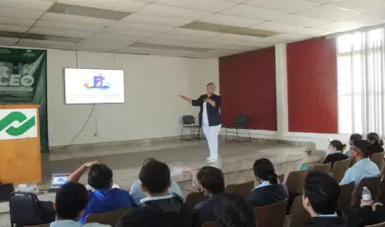 Capacitan a estudiantes del Conalep Ensenada en el uso y colocaci�n de cat�ter P