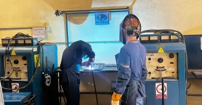 Imparte curso de soldadura Conalep BC dirigido al �mbito industrial de la transf