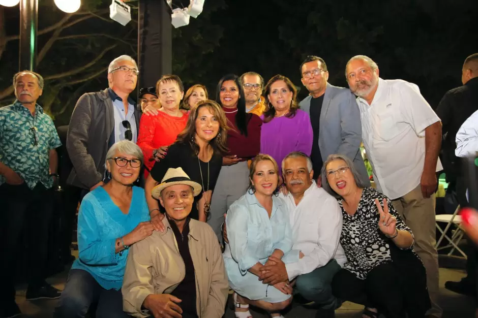 Alcaldesa Montserrat Caballero encabeza las mañanitas a Tijuana por su 134 aniversario