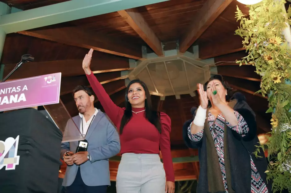 Alcaldesa Montserrat Caballero encabeza las mañanitas a Tijuana por su 134 aniversario