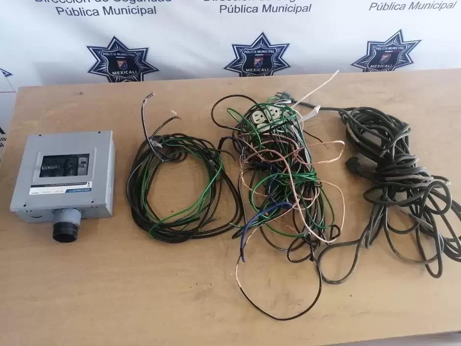 Robo a plantel educativo