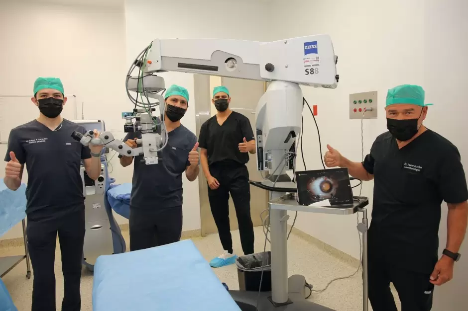 Entrega alcaldesa 1.5 mdp a Fundación Visión Dr. Méndez para realizar cirugías de cataratas