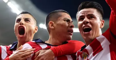 Chivas suman tres victorias en tres juegos