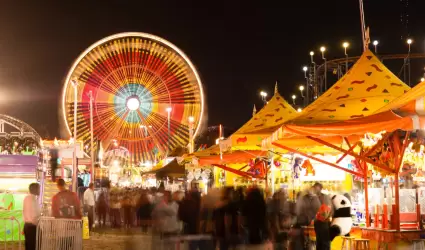 Feria. Juegos mecnicos.