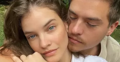 Dylan Sprouse y Barbara Palvin contrajeron nupcias.