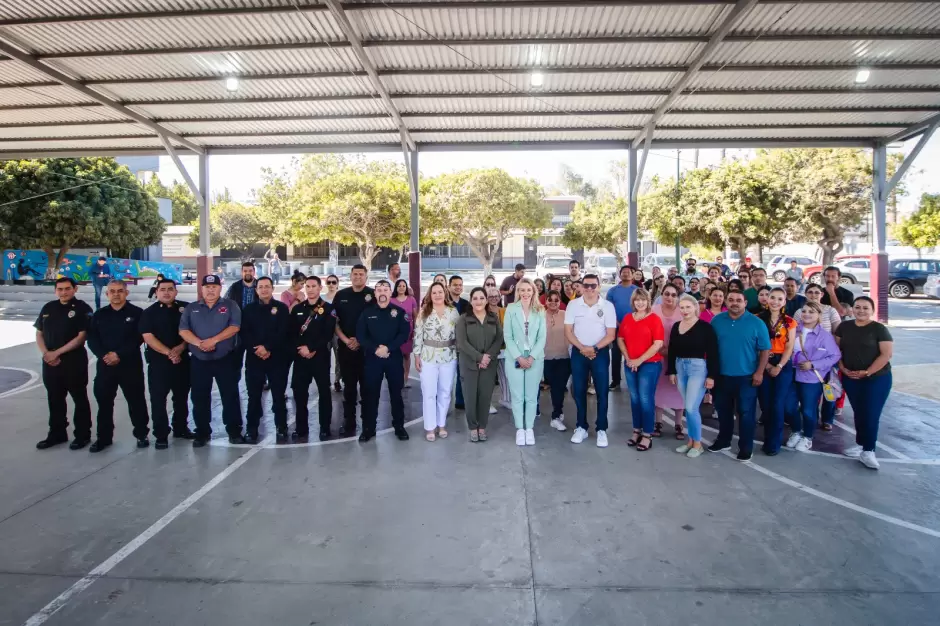 Capacitan a docentes de escuelas municipales