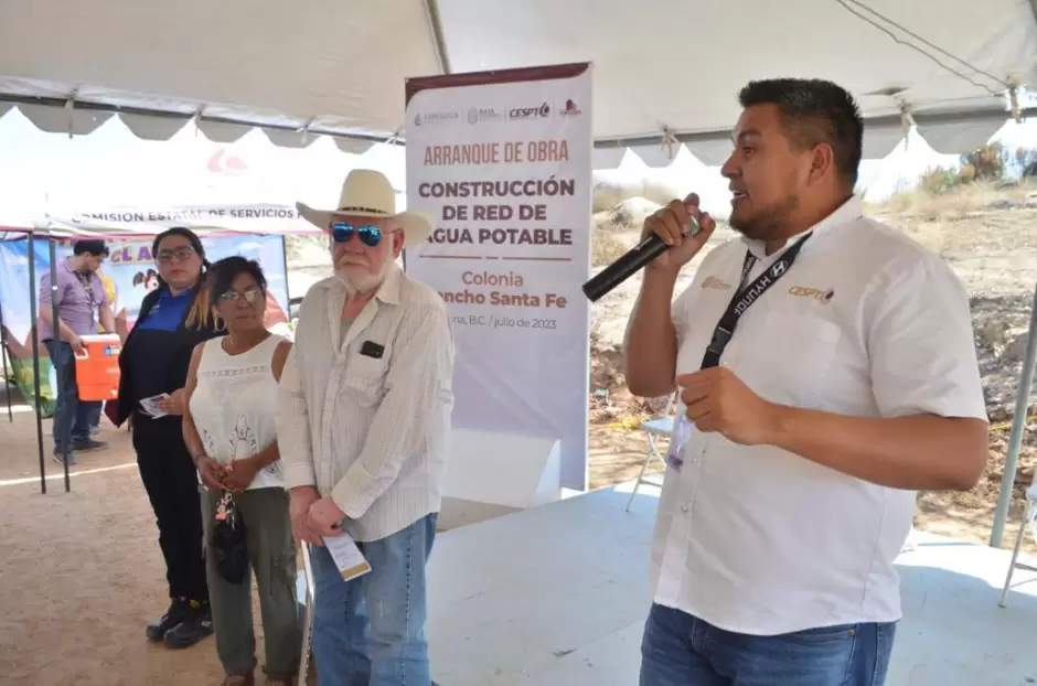 Introduccin de agua potable en la colonia Rancho Santa Fe