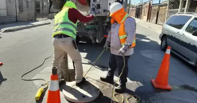 Realiza CESPM jornada de desazolve en la colonia Hidalgo de Mexicali