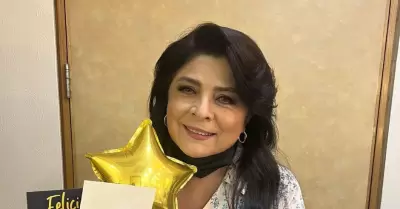 Victoria Ruffo fue apareci en silla de ruedas.