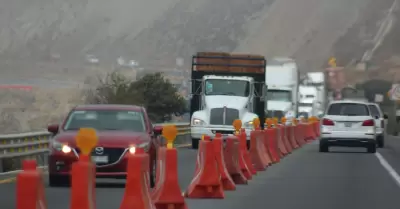 Trfico en la carretera escenica