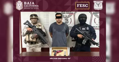 Decomisan armas de fuego y detiene a tres personas